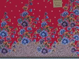 Kain ini dibuat melalui proses yang cukup panjang. Motif Batik Bunga Beserta Maknanya Dan Sejarah Batik Lengkap