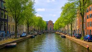 Photo Promenade le long des canaux d'Amsterdam dans les rues ... - MSN
