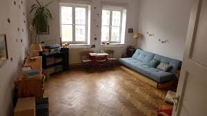 Feng shui ist eine chinesische harmonielehre, nach der die wohnräume so gestaltet werden, dass man sich in ihnen möglichst wohlfühlen kann. Chaosbude Oder Oase Der Erholung Mit Feng Shui Ein Wg Zimmer Umkrempeln Mucbook