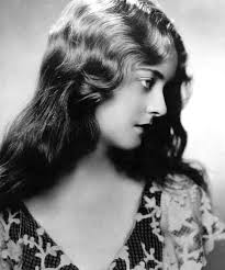 Reta Bazemore Alexander died breast cancer 1 week before Christmas 1953