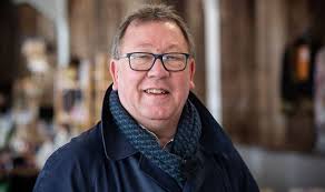 Meet Bargain Hunt's Mark Stacey's business partner