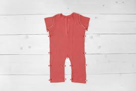 Kostenloses schnittmuster kinder gallerphot.blogspot.com 27 06 2016 hier findest du 300 kostenlose schnittmuster für taschen mützen kuscheltiere und vieles mehr viel spaß beim sommerrock für kinder bei pattydoo findest du viele kostenlose schnittmuster nähanleitungen und. Baby Overall Nahen Anleitung Mit Gratis Schnittmuster