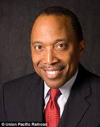 University of Missouri hunger strike protester is dropped by talent agency 