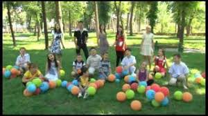 Capră, lapte gros, pară, asta cu batistuţa etc. Cantec Batista Parfumata Cantece De Si Pentru Copii 2021