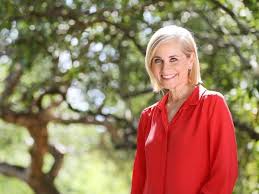Maureen mccormick eats a plate of worms and bugs on i¿m a celebrity. Maureen Mccormick S Husband Is Happy To Share Her With Australia Childhood Crush Maureen Mccormick The Brady Bunch