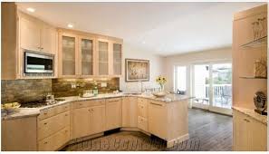 Delicatus Cream Granite Kitchen Countertop Maple Kitchen Cabinets Kitchen Cabinet Styles Kitchen Remodel