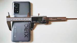 Its large 5000mah battery gives us more than enough autonomy to take advantage of its large 6.67 screen, either for multimedia use watching videos on youtube or playing the latest titles of your favorite games. Xiaomi Mi 10t Pro Im Test Das Beste Handy Unter 500 Euro Computer Bild