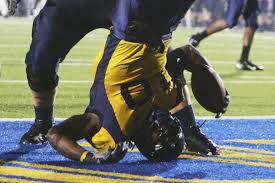 Marshawn lynch college highlights eventually, beast mode played three years for california, tallying 3,230 rushing yards on 490 carries. Marshawn Lynch Is At The Super Bowl Share Your Beast Mode Memories California Golden Blogs