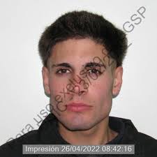 Joven con antecedentes a prisión