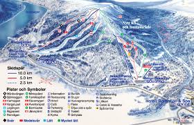 Golfkärryt kentän golfkärryt ovat käytössä. Borgafjall V4 Begransa Dig Aldrig