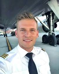 VALENTINE IS CLOSE, WHAT WILL YOU BUY FOR ME? WHO GONNA SUPRISE ME WITH A  GIFT FOR THIS VALENTINE SEASON? VALENTINE ĐÓNG GẦN, BẠN SẼ MUA GÌ CHO TÔI?  AI SẼ LÀM