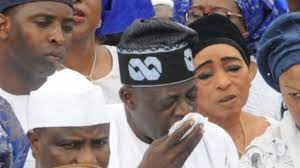 .remi tinubu, wife of the all progressives congress's national leader bola tinubu, a spokesperson of the former governor has issued a reaction on dare followed up his first tweet with another saying that if senator dino melaye actualises his threat to the wife of the apc stalwart, things will happen. Amazing Stories Around The World Tinubu S Ex Wife Mother Of His First Son Is Dead