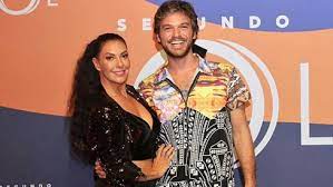 'queria ter o corpo de uma mulher normal', explicou a atriz, que, recentemente, recebeu elogios em. Emilio Dantas E Fabiula Nascimento Apagam Todas As Fotos Do Instagram Famosos Extra Online