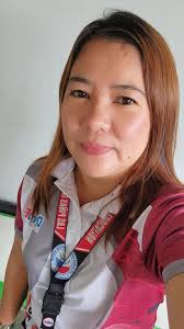 Thursday.Lunch break muna tayo😊Dalawang tulog na lang.It's Zumba Day na😁 