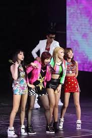 Pin By Dalila Nguyen On 2ne1 Forever 2ne1 Kpop Girls Korean Fashion Kpop