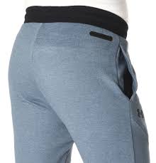 Weiter schnitt für bewegungsfreiheit, coldgear® gewebe an der innenseite speichert wärme bei otto Under Armour Jogginghose Baumwoll Mix Meliert Fur Herren Wire S Galeria Karstadt Kaufhof