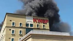 Hundreds bid final farewell to fallen ny firefighter jared lloyd. Kwsp Epf Building On Jalan Gasing On Fire 13 Feb 2018 Youtube