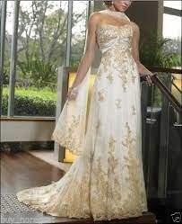 Robe De Mariee Ivoire Et Dentelle Doree Robe De Mariee Belle Robe De Mariee Robe De Mariee Ivoire
