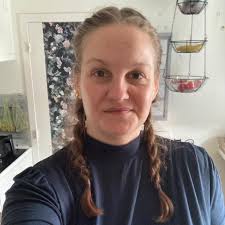 How do people remember to take their medication?