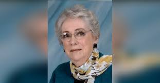 Helen Teel's Instagram, Twitter & Facebook