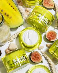Are you looking for different types of vegan milk? Beauty Must Der Neue Vegan Milk Moisturizer The Clique Suite