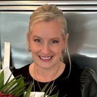 Julie Hulbert's Instagram, Twitter & Facebook