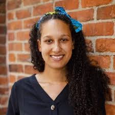 Alexis Maxwell's Instagram, Twitter & Facebook