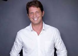 Who is mario frias dating now & how much money does mario frias have? Mario Frias E Internado Com Suspeita De Principio De Enfarte Bem Parana