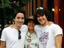 Pin By Monica Ashba Meadows On Darren Criss Darren Criss Chris Colfer Actors