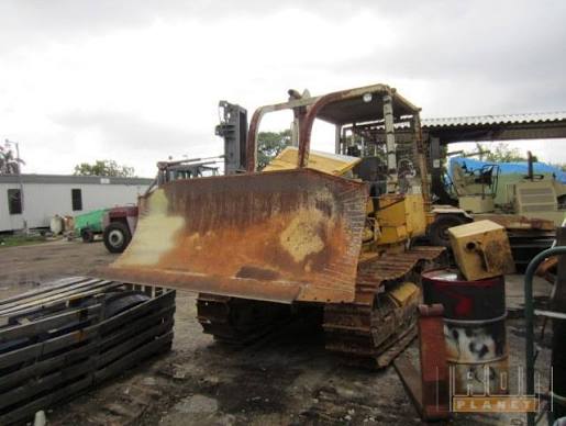 Komatsu D37E-5 Crawler Dozer