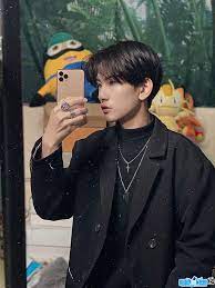 Tiktoker trương quốc anh vạch thêm sai sót của ekip ns hoài linh hot tiktoker cũng chia sẻ quan điểm cá nhân rằng đằng sau sự việc ns hoài linh bị bệnh và phải tự cách ly là để che giấu, biện minh cho việc nam ns không đi giúp đồng bào miền trung. Tik Toker Trung Ä'á»©c