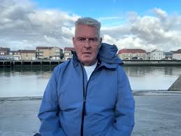 Migrant crisis: Lee Anderson slams critics of Reform's small boats policy  as he investigates Calais for himself: 'Shut up!'