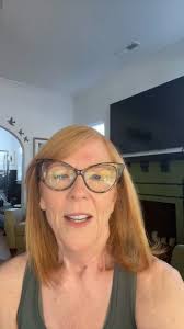 Sally Bartlett (@itssallybartlett) • Instagram photos and videos