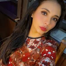 MARIA TERESA RIVERA VDA. DE AMUSQUIVAR Q. E. P. D. El esposo: Gastón  Amusquivar Lora (+); los hijos: Sonia, Gonzalo, María Isabel, María del  Rosario y Luis Fernando Amusquivar Rivera; la hija