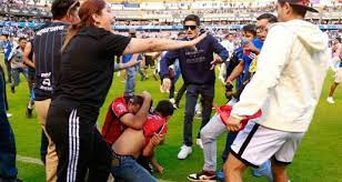 La liga mx ha suspendido la novena jornada por una pelea multitudinaria entre lows hinchas de atlas y de querétaro. K4ghip Ybw37vm