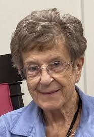 Madeline Strauss's Instagram, Twitter & Facebook