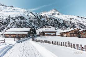 Wintertime in the Sertig Valley — rolandsteffen.com