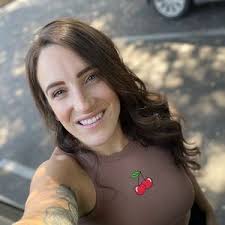 thatshortyona03sporty (@thatshortyona03sporty)