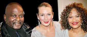 Wendy Stapleton Presents