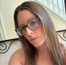 Tami Babcock's Instagram, Twitter & Facebook