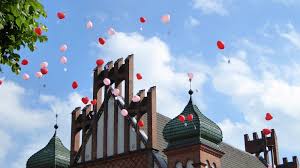 Große auswahl an herzluftballons & rundballons. Wie Ihr Ballons Zur Trauung Fliegen Lassen Konnt Festlich Ohne Pastor