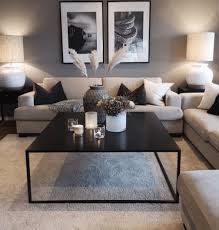 25 Minimalist And Modern Apartment Living Room Design Ideas Eweddingmag Home Living Room Decor Apartment Modern Apartment Living Room Cozy Living Room Design