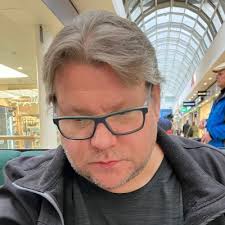 Jari Latva-Hakuni (@Latvis81)