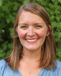 Robin Roche's Instagram, Twitter & Facebook