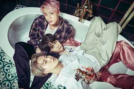 pin oleh alivia williams di bts entertainment gambar tokoh jimin