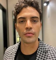 Hey 👋 I'm from Chicago