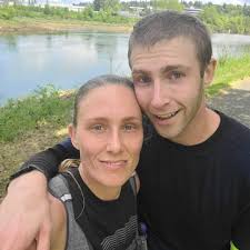 Can someone add wings to a memorial picture?