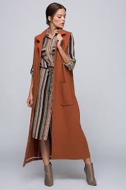 Kase Uzun Yelek Pitti Tesettur Kaban Modelleri 2020 Tesettur Mont Modelleri Tesettur Mont Modelleri 2020 Moda Kiyafetler Moda Tasarimcilari Basortusu Modasi