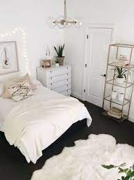 73 Smart First Apartment Decorating Ideas On A Budget Luxury Dorm Room First Apartment Decorating Small Room Bedroom