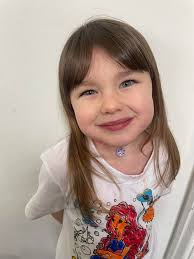 My daughter who's suffers as many with hair brushing and length went today  for big girl haircut with Kie Chapman she was super reluctant (adhd) but  after watching her nan look ten